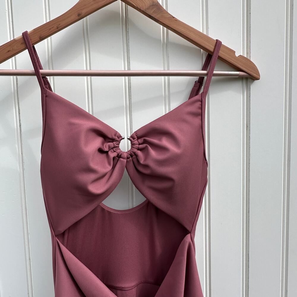 Alo Yoga Airlift A-List Onesie One Piece Jumpsuit Burgundy Truffle Size Medium M - Picture 5 of 16